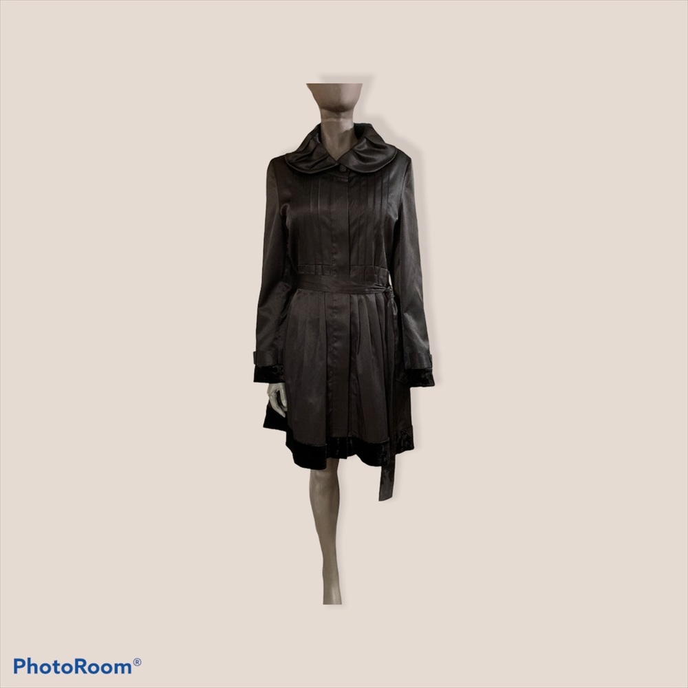 C2 studio satin jacket with velvet trim
